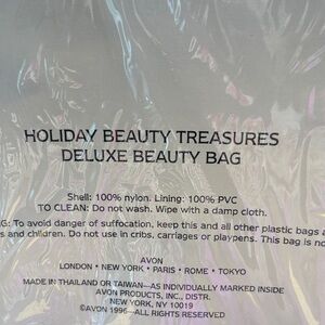 Avon Deluxe Beauty Bag - Elegant Silver
